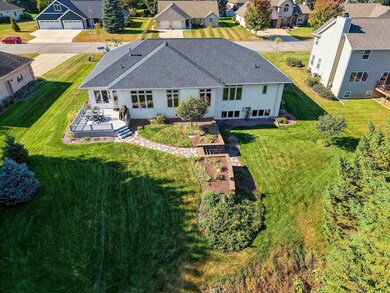 2087 Swanstone Cir, de Pere, WI 54115 - photo 7