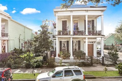 Gorgeous historical mansion condo in the heart of