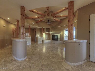 005_Living Room