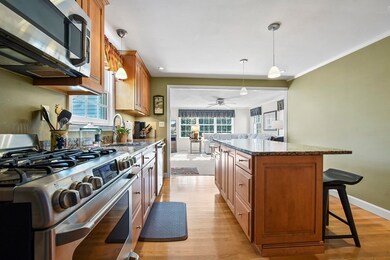 70 Emerson Ave, Peabody, MA 01960 - photo 5