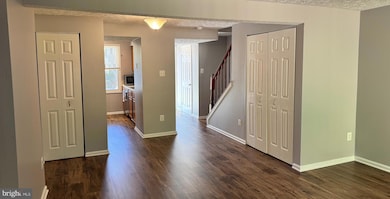 8584 Koluder Ct, Lorton, VA 22079 - photo 2