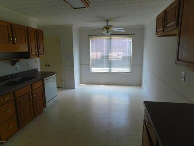 106 Hudson Ln, Jacksonville, NC 28540 - photo 5