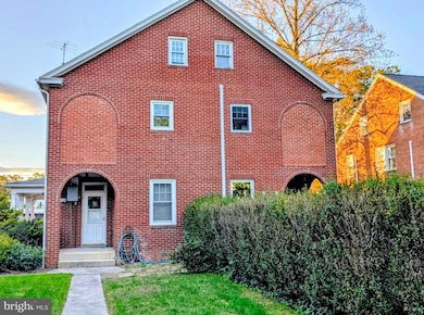 1426 Alexander Ave, Chambersburg, PA 17201 - photo 5