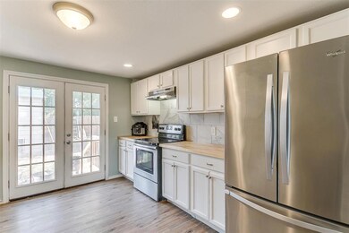 218 Spring Valley Cir, Azle, TX 76020 - photo 5