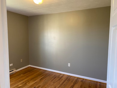 544 Hull St, Staunton, VA 24401 - photo 4