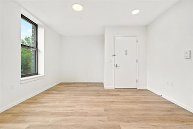 1723 Lacombe Ave unit 1A, Bronx, NY 10473 - photo 6