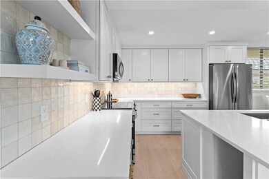 1825 Tarpon Ln unit H103, Vero Beach, FL 32960 - photo 6