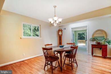 14509 Perrywood Dr, Burtonsville, MD 20866 - photo 3