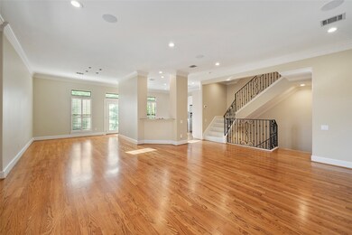 3531 Yupon St, Houston, TX 77006 - photo 6