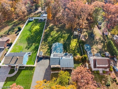 305 W Point Ave, Somerset, NJ 08873 - photo 6