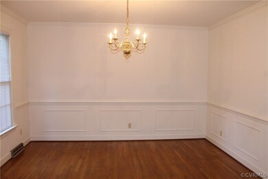 FORMAL DINING ROOM WITH HARDWOOD FLOOR