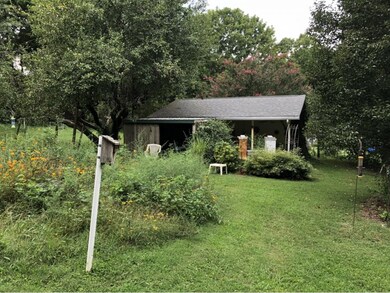 2308 Abbott Dr, Johnson City, TN 37601 - photo 5