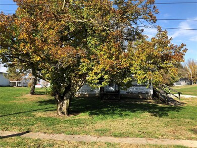 202 E Jefferson Ave, Batchtown, IL 62006 - photo 4