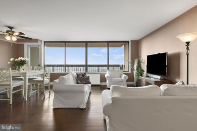 Skyline Plaza unit 2414N, Baileys Crossroads, VA 22041 - photo 4