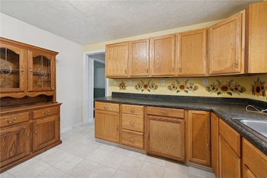 1013 Franklin St, Scottdale, PA 15683 - photo 5