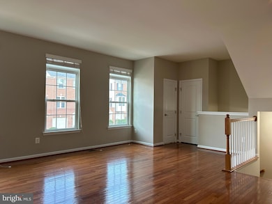 45901 Peach Oak Terrace, Sterling, VA 20166 - photo 2