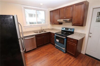 324 W Franklin St, Slatington, PA 18080 - photo 6