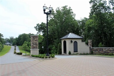 1452 Le Chesnay Dr, Centerton, AR 72719 - photo 2