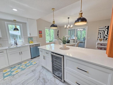 12209 Woodbine Rd, Hopkins, MN 55305 - photo 3