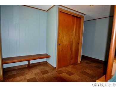 Foyer. Inviting Entrance has a spot for you to rem