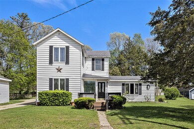 670 N Jefferson St, Ionia, MI 48846 - photo 2