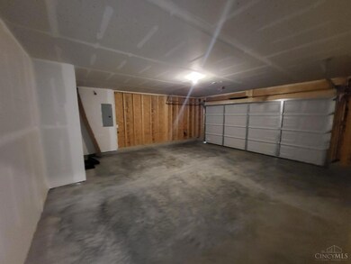 995 N South St, Wilmington, OH 45177 - photo 4