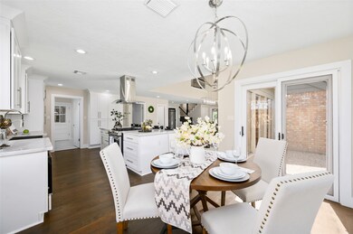 10218 Ella Lee Ln, Houston, TX 77042 - photo 6