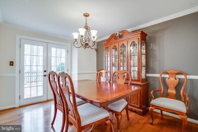 13804 Fount Beattie Ct, Centreville, VA 20121 - photo 6