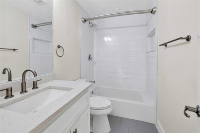 5639 Matalee Ave unit E, Dallas, TX 75206 - photo 5