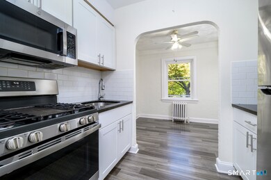 8 Washington Ct unit 104, Stamford, CT 06902 - photo 6