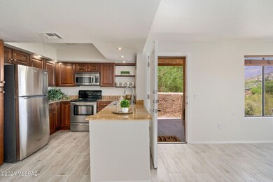 55-web-or-mls-7255 Snyder - Reshoot-13