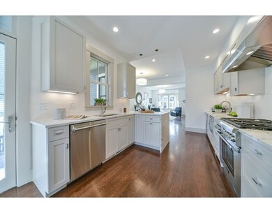 27 Orchard St unit 27, Jamaica Plain, MA 02130 - photo 3