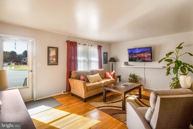 3733 Trent Rd, Randallstown, MD 21133 - photo 4