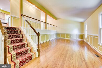 13452 Stream Valley Dr, Chantilly, VA 20151 - photo 5