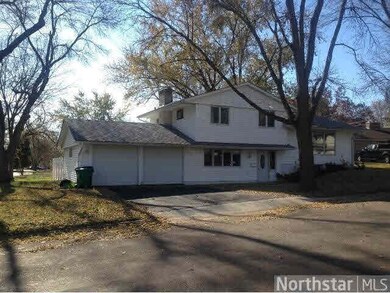 1454 Texas Cir S, St. Louis Park, MN 55426 - photo 2