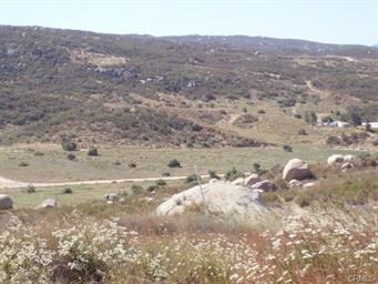 0 Endor Ln unit SW23092400, Hemet, CA 92544 - photo 6