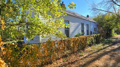 107 Central Ave, Blanchester, OH 45107 - photo 2