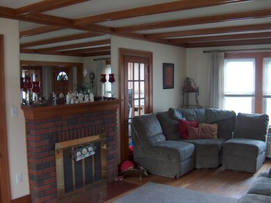 198 Franklin St, North Adams, MA 01247 - photo 5