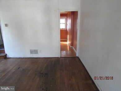 8436 Oakleigh Rd, Parkville, MD 21234 - photo 3