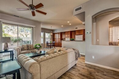 8135 Kitchen 2