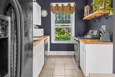 18-20 Fairlawn Ave, Lewiston, ME, 04240-