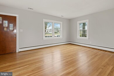 8632 Anderson Ave, Marshall, VA 20115 - photo 6