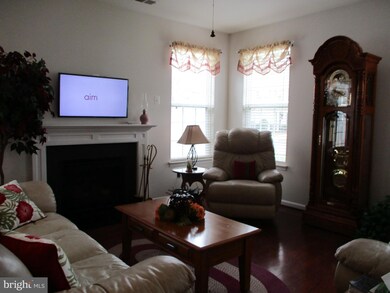 22904 Snow Leopard Dr, California, MD 20619 - photo 4