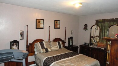 4130 Europa St, Houston, TX 77022 - photo 5