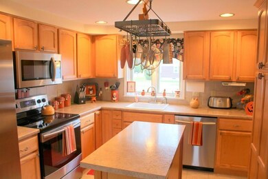 10 Garfield St unit A, Saco, ME 04072 - photo 5