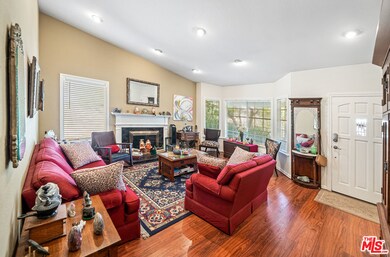 22536 Paragon Dr, Santa Clarita, CA 91350 - photo 7