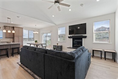 322 W Chukar Cir unit 13, Garden City, UT 84028 - photo 6