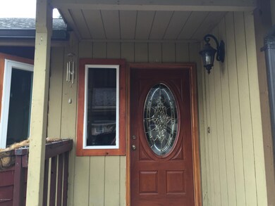 IMG_3856 front door outside