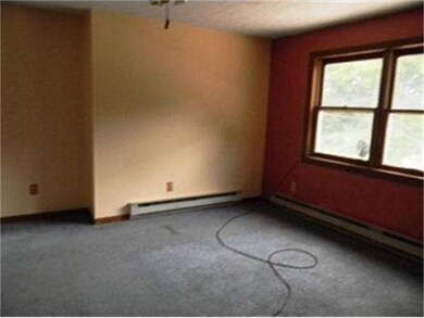 185 Holtshire Rd, Orange, MA 01364 - photo 5