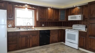 03. Kitchen